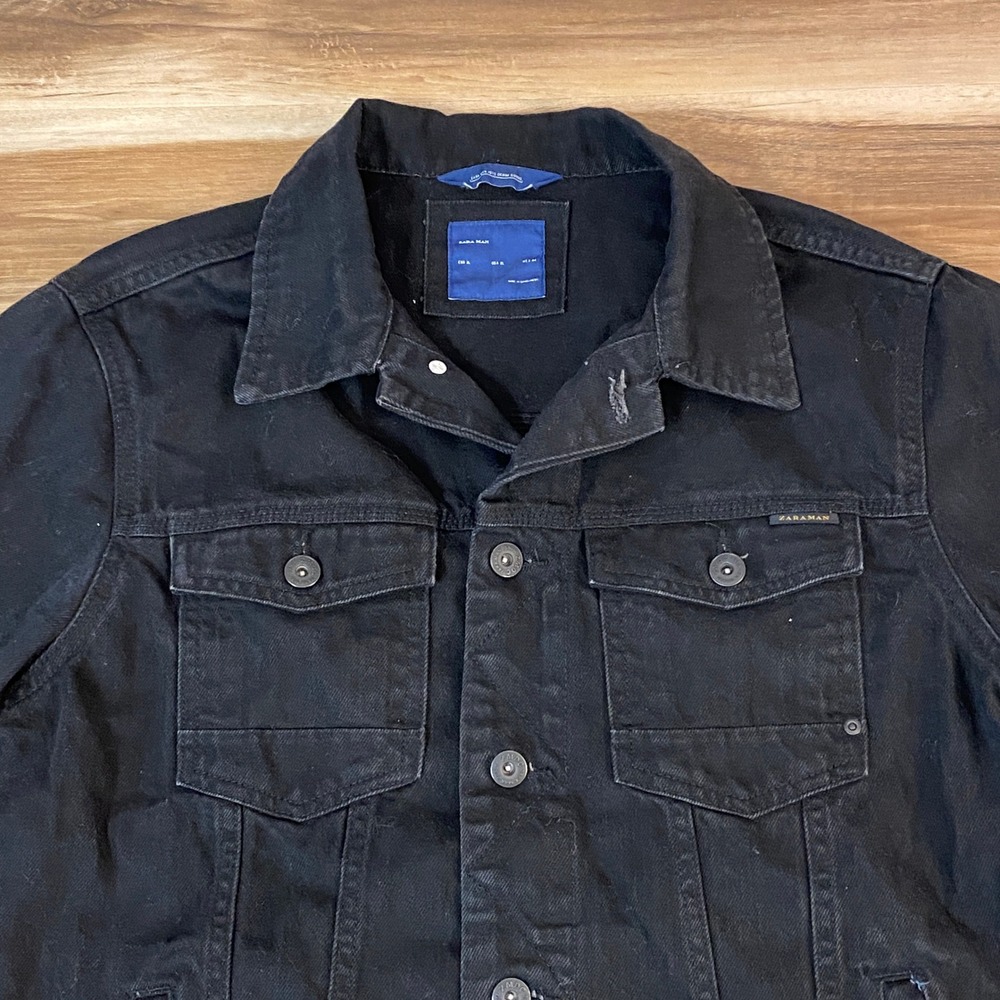 ZARA Denim Trucker Jacket Mens XL Black Long Sleeve Button Front Jean Jacket - Picture 2 of 10
